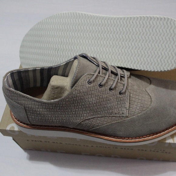 TOMS BROGUE DESERT TAUPE SUEDE SHOES 13M main image 6